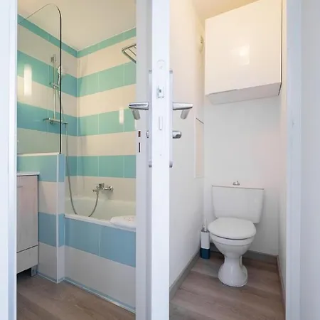 Apartment Le Coq -splendide Vue -magnifique Piscine -parking Cap-d'Ail